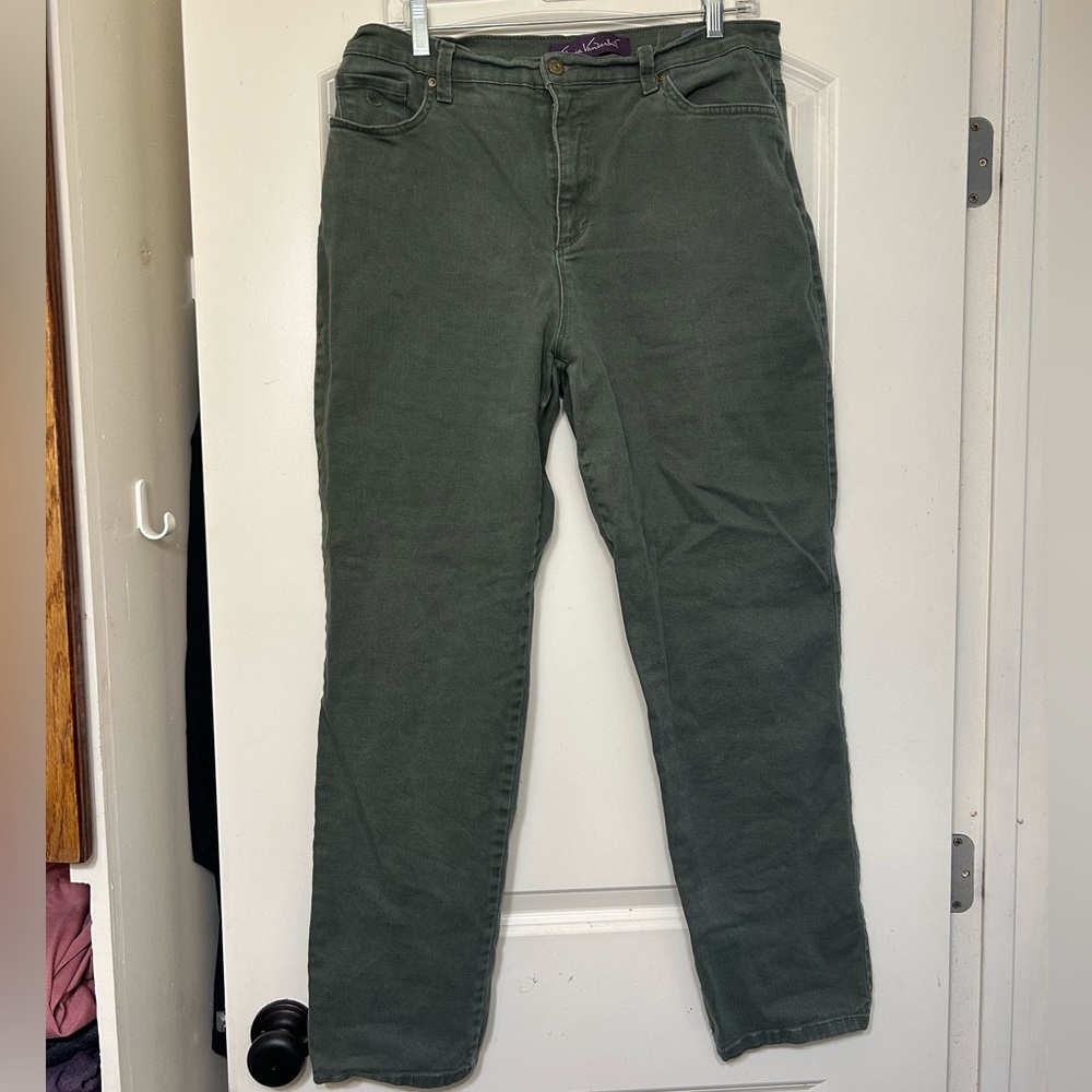 Women’s Gloria Vanderbilt Amanda Missy Straight Leg Jeans | Size 14